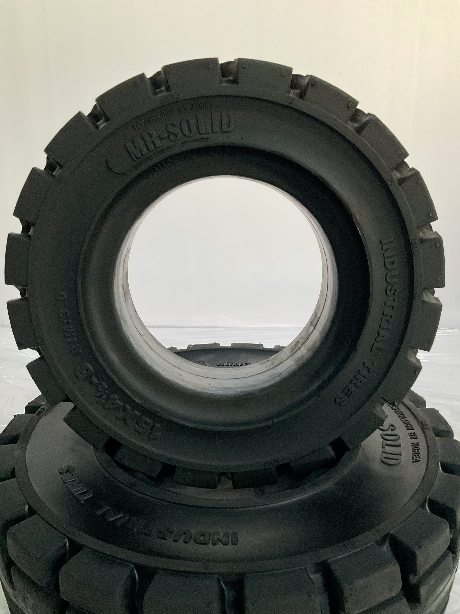 Lốp đặc MR-SOLID 15x4.5-8